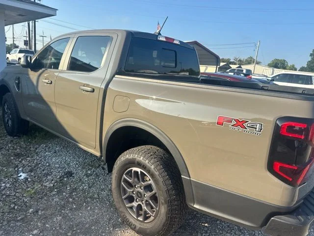 Used 2025 Gray Ford XLT image 4