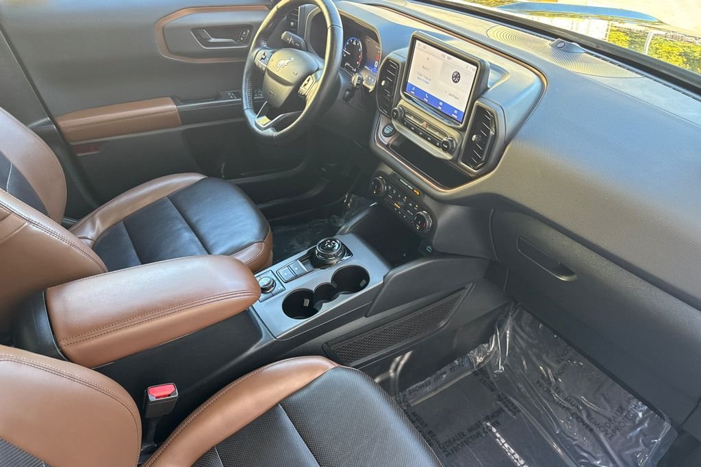 Used 2022 Black Ford Badlands image 18