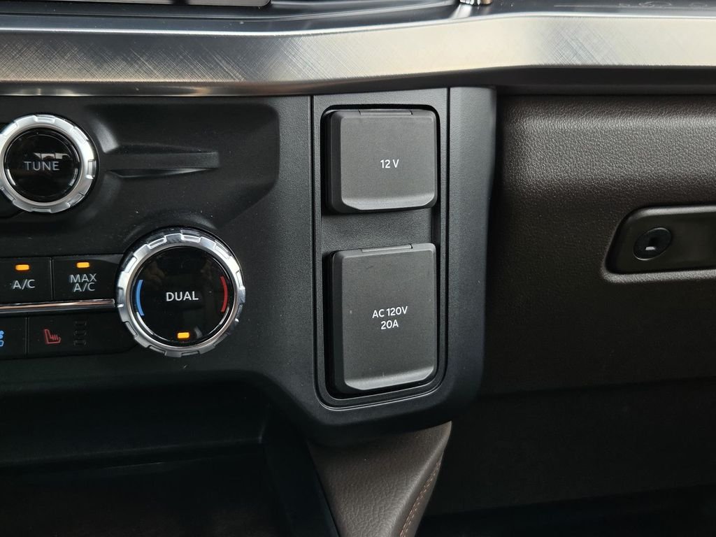 Used 2025 Brown Ford King Ranch image 32