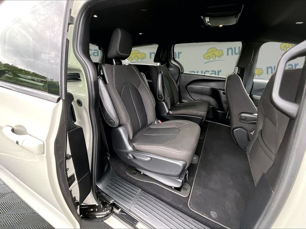 Used 2021 White Chrysler Touring image 15