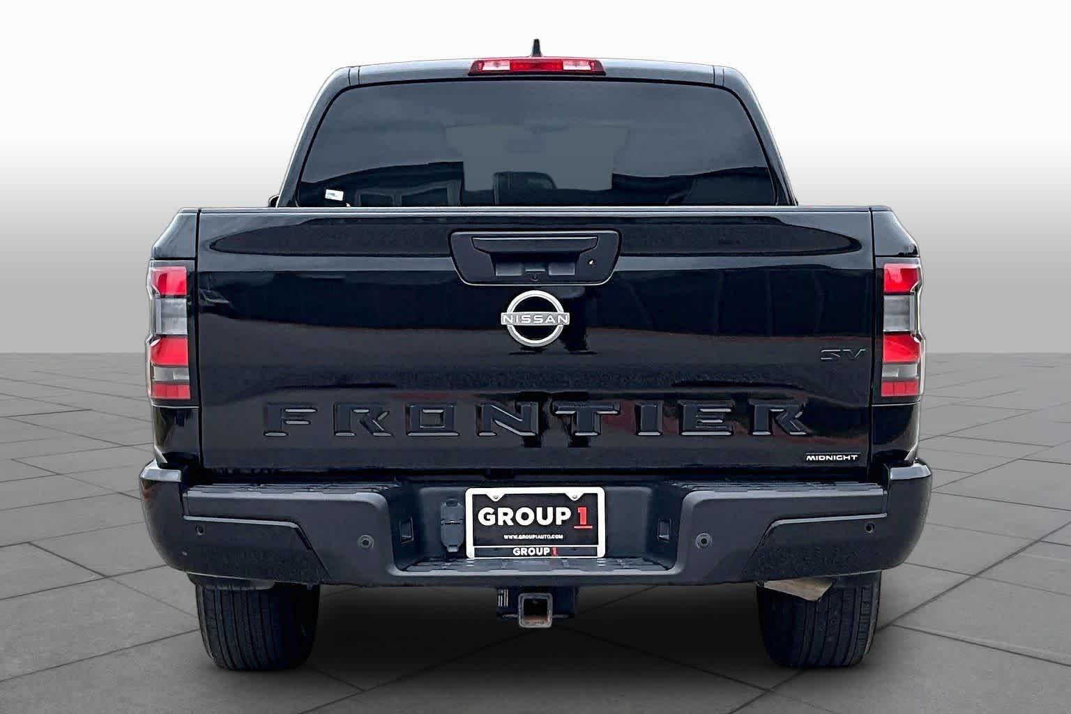 Used 2023 Super Black Nissan SV image 5