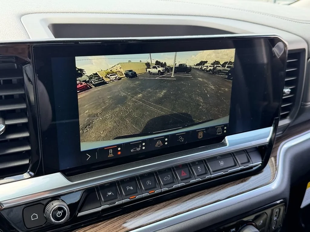 New 2026 Summit White Chevrolet LT image 18