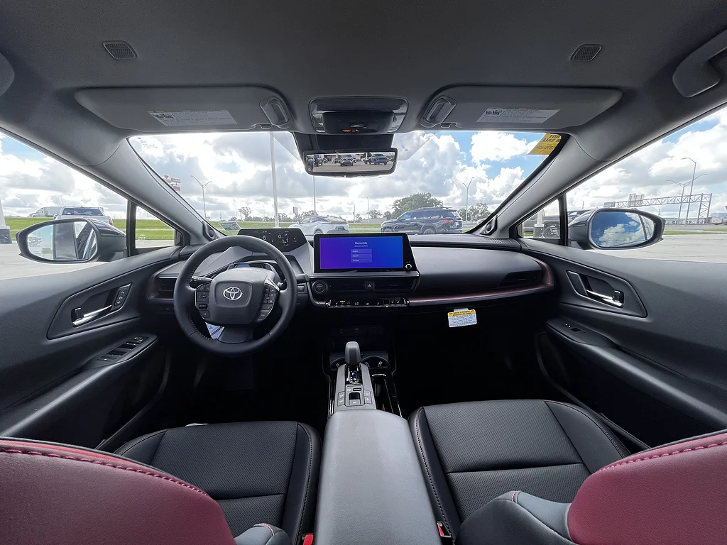 2026 Toyota Prius Plug-in Hybrid XSE Premium - Photo 11