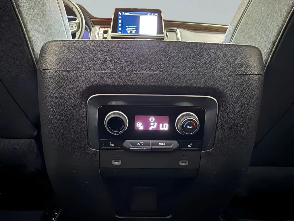 Used 2023 White Chevrolet Premier image 23