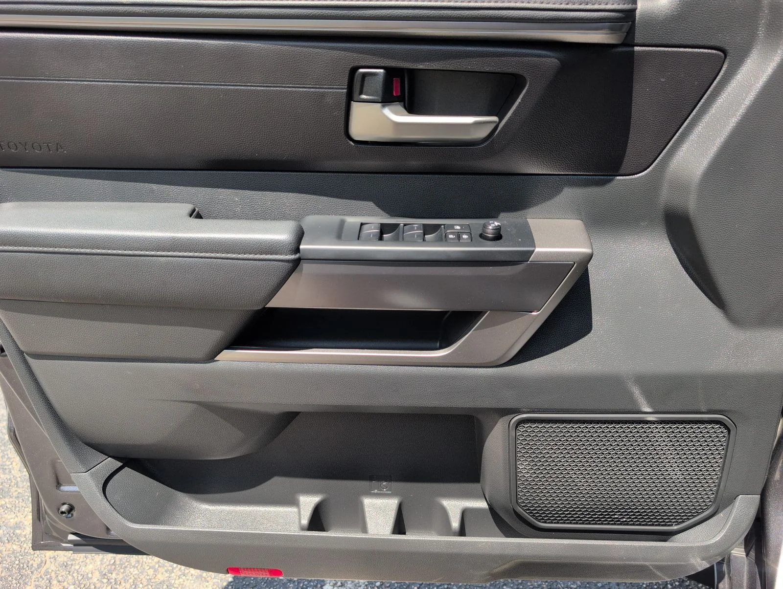 2024 Toyota Tundra SR5 - Photo 15
