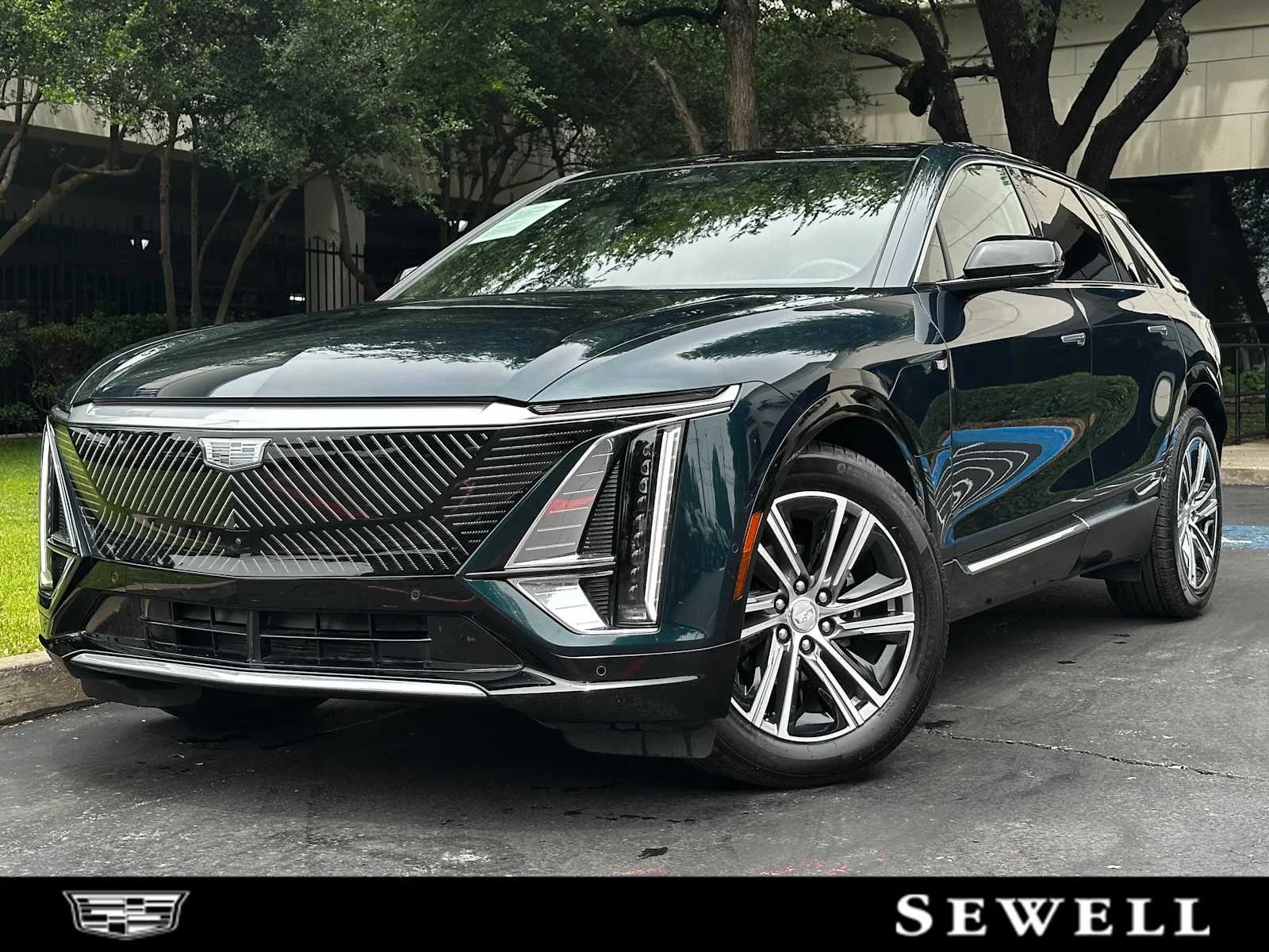 2025 Cadillac Lyriq Luxury 1 AWD's photo