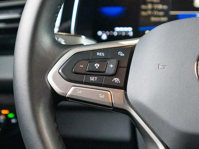 2025 Volkswagen Jetta Sport - Photo 16