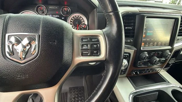 2017 RAM Ram 1500 Pickup Laramie - Photo 30