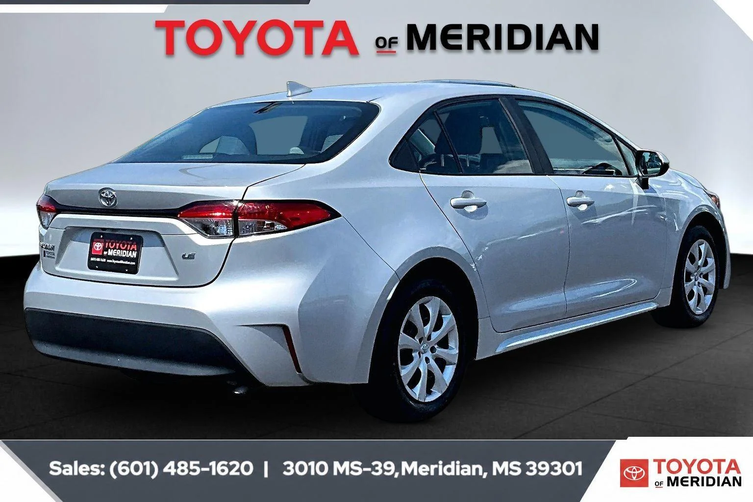 Used 2024 Classic Silver Metallic Toyota LE image 11