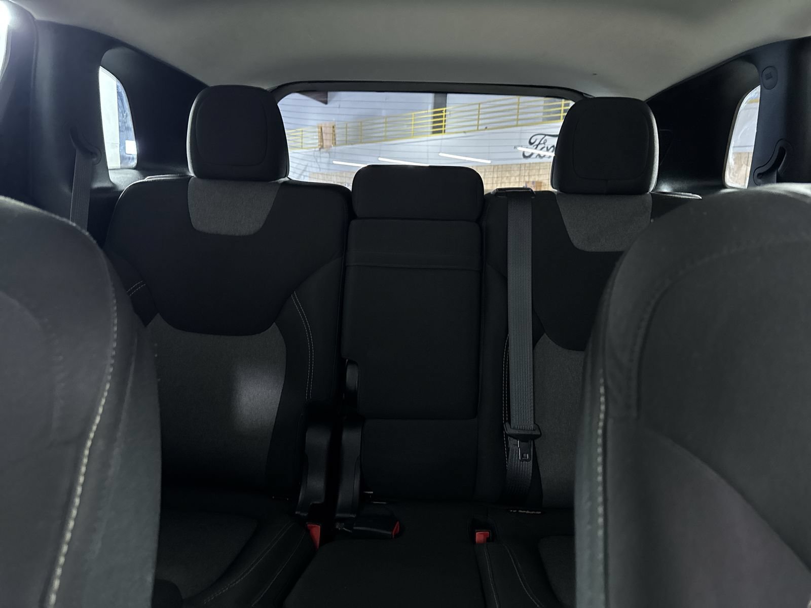 Used 2014 Eco Green Pearlcoat Jeep Latitude image 13