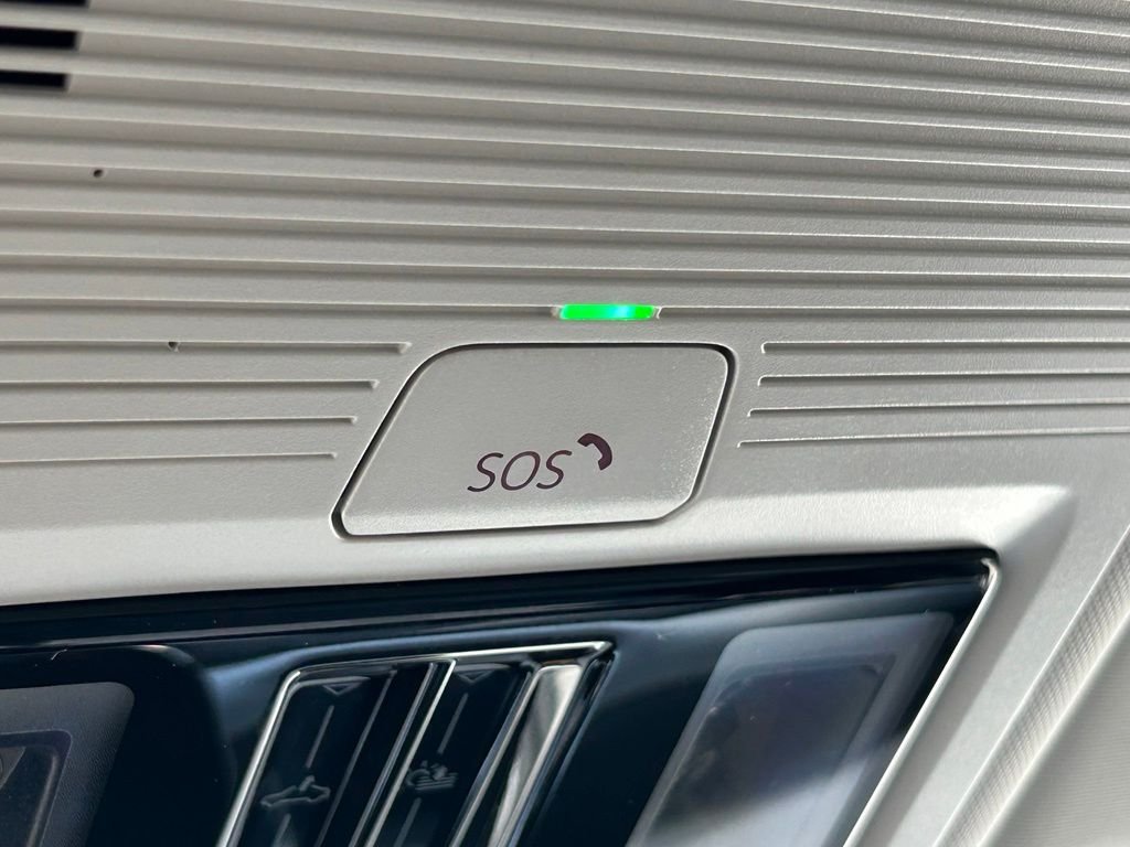 New 2026 White Volkswagen SE image 28