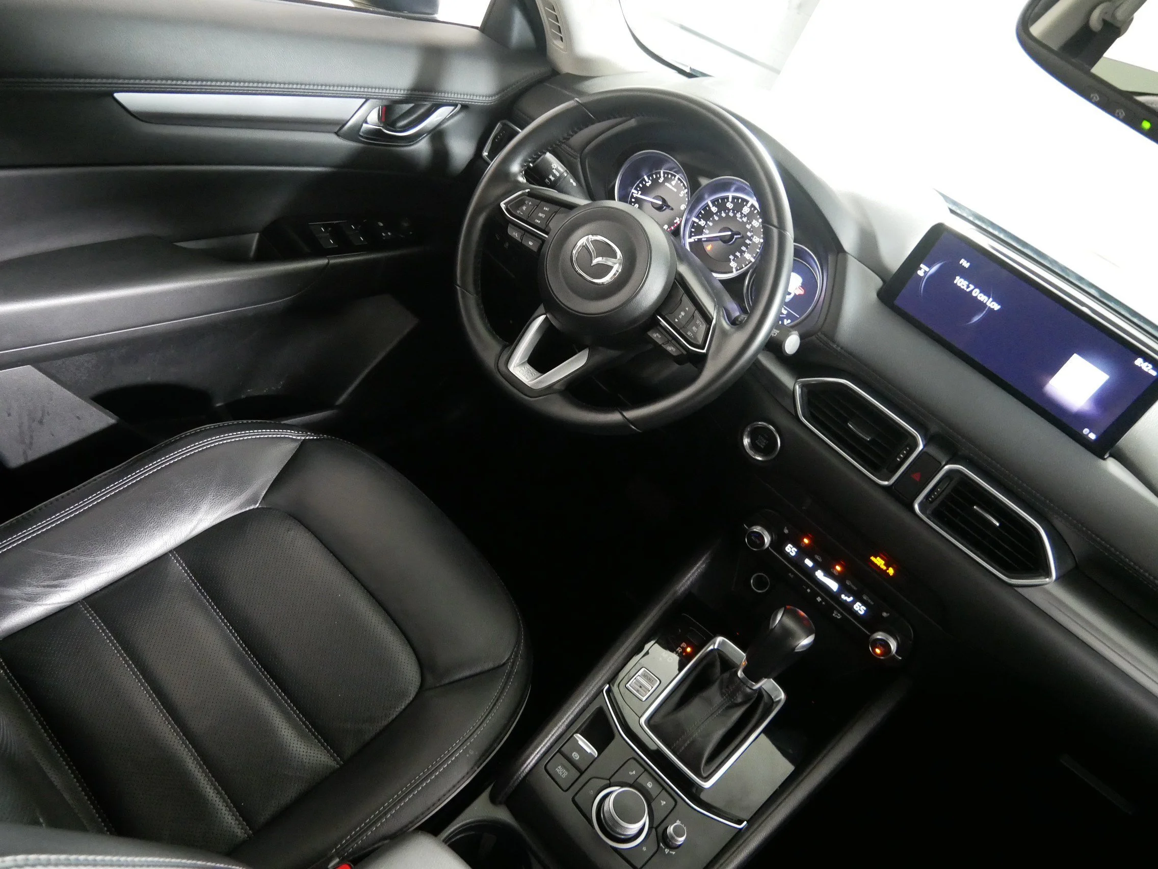 Used 2025 Deep Crystal Blue Mica Mazda 2.5 S Preferred Package image 9