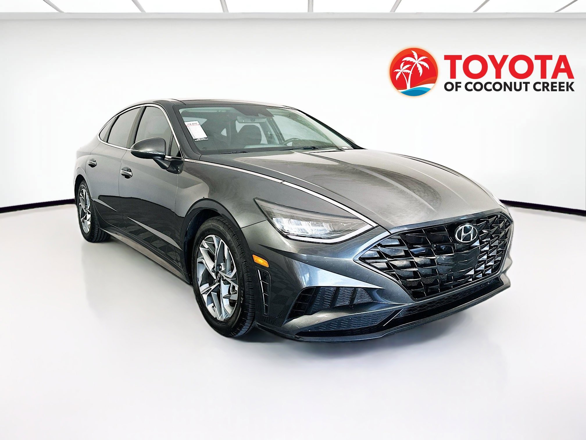 Used 2023 Portofino Gray Hyundai SEL image 1