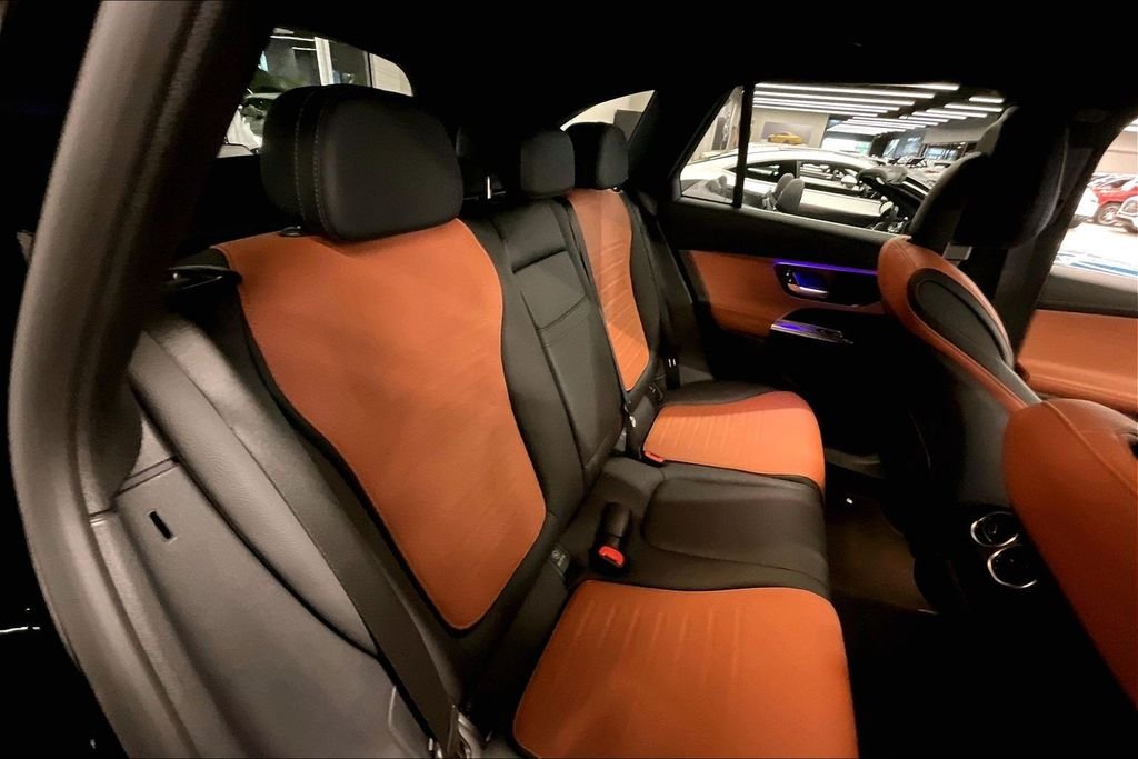 2025 Mercedes-Benz GLC Base - Photo 19