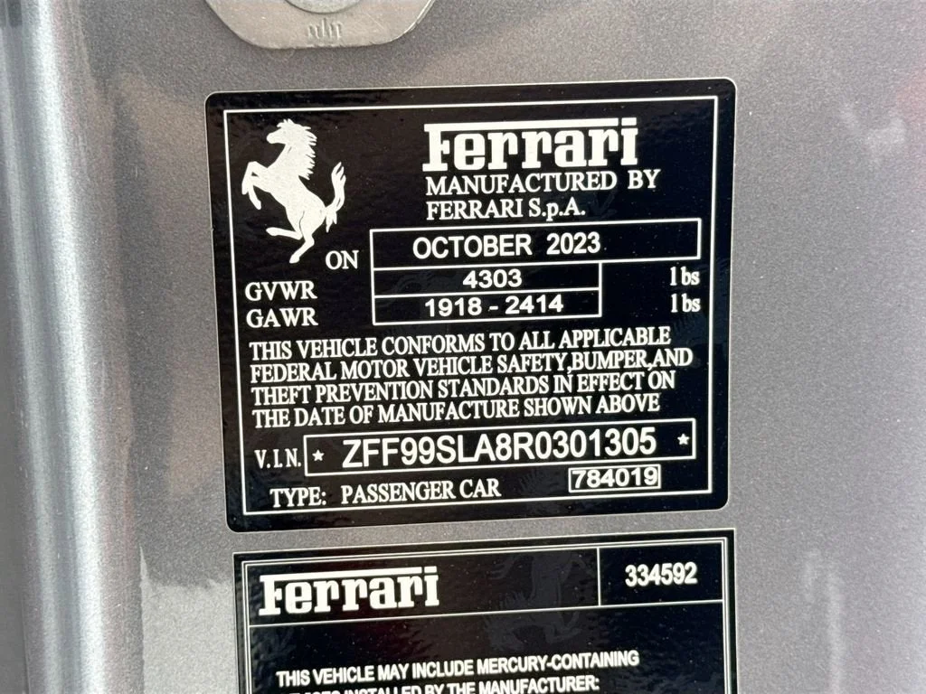 Used 2024 Grigio Titanio Metall Ferrari  image 32