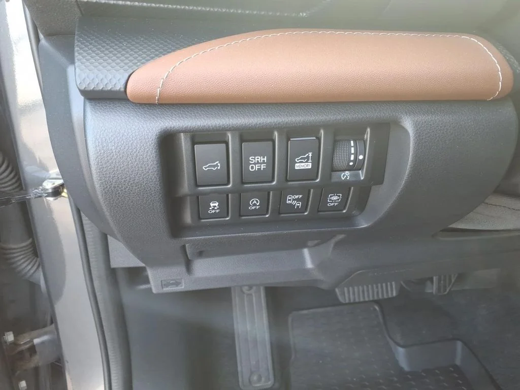 Used 2023 Gray Subaru Touring image 20