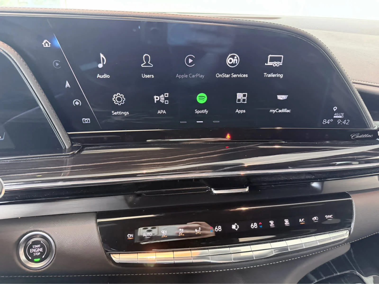 Certified Used 2024 Crystal White Tricoat Cadillac Sport image 19