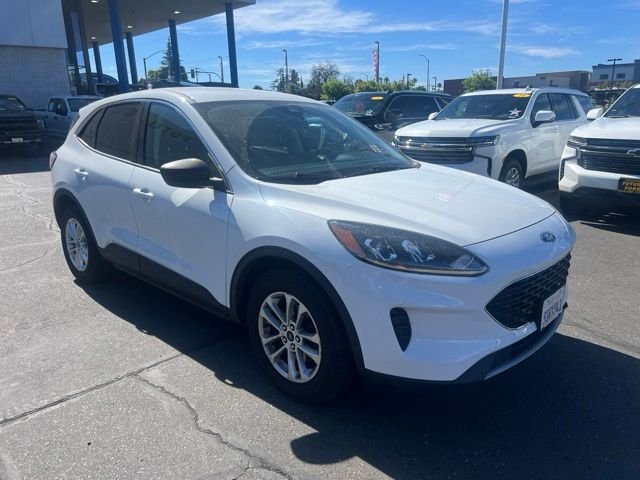 Used 2022 White Ford SE image 4