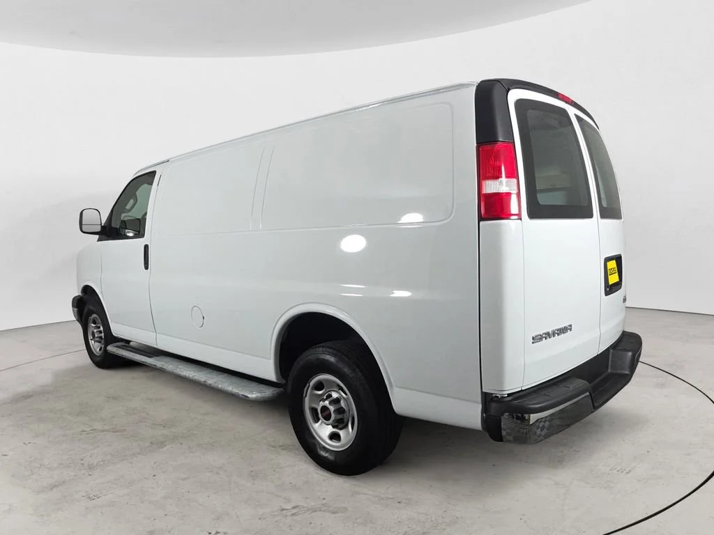 Used 2024 Summit White GMC Work Van image 3