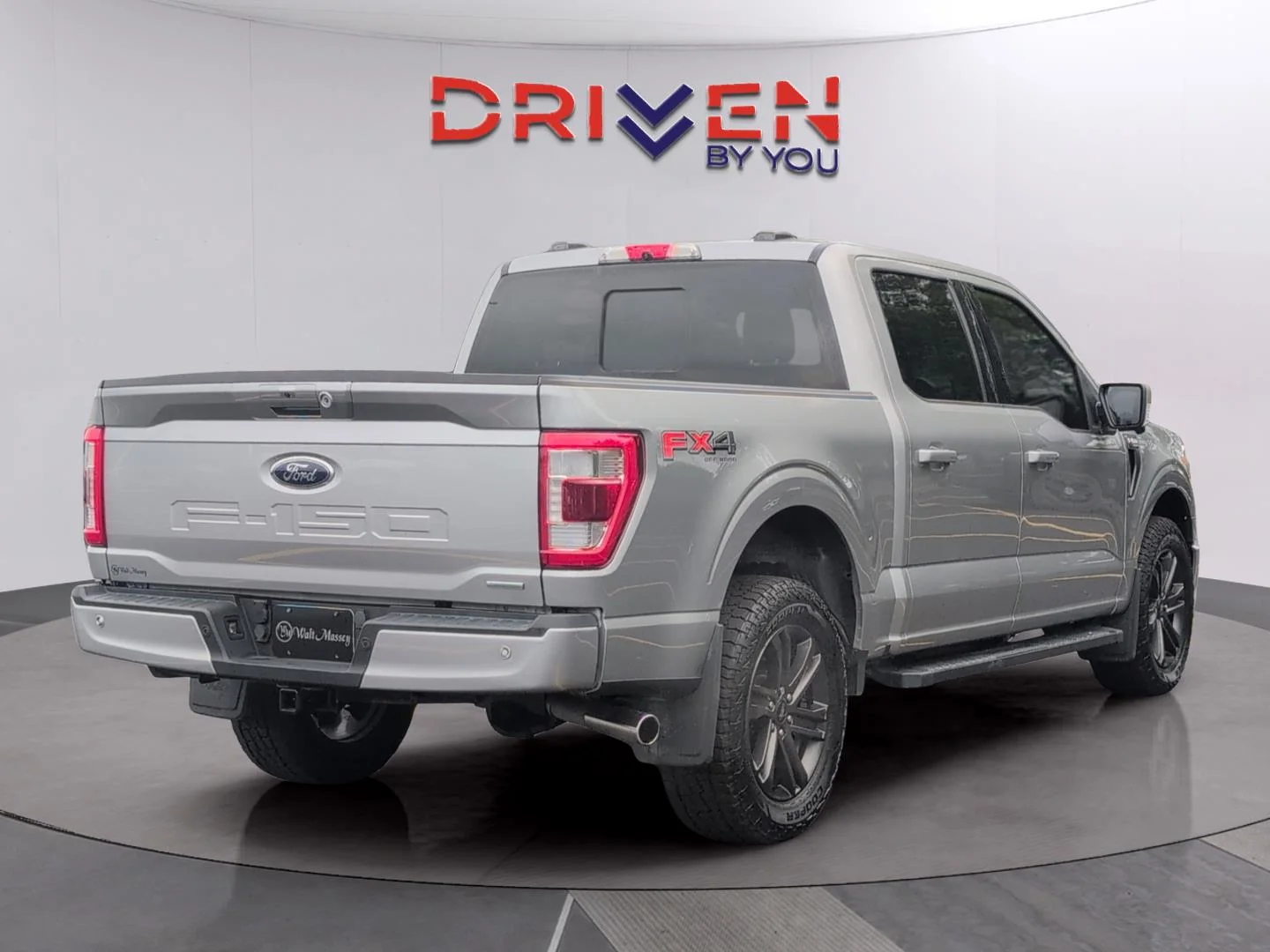 Used 2022 Iconic Silver Ford LARIAT image 6