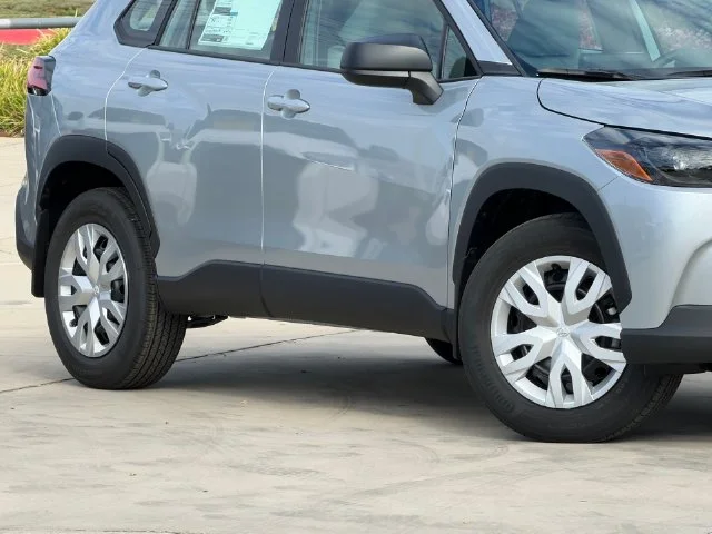 New 2026 Sonic Silver Toyota L image 4