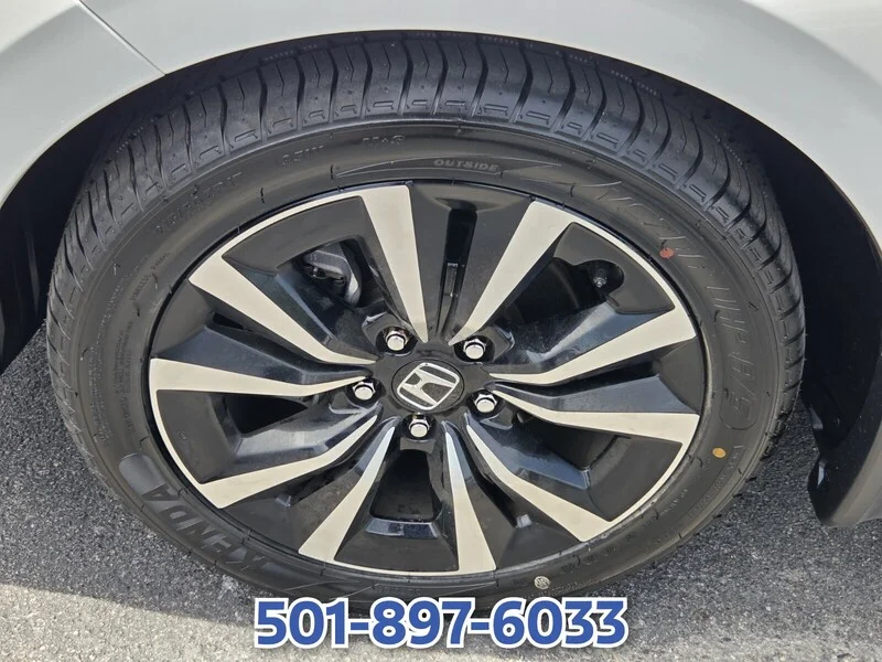 Used 2023 Platinum White Pearl Honda EX-L CVT image 16
