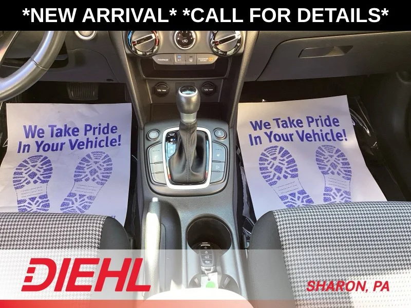 Used 2018 Black Hyundai SEL image 30