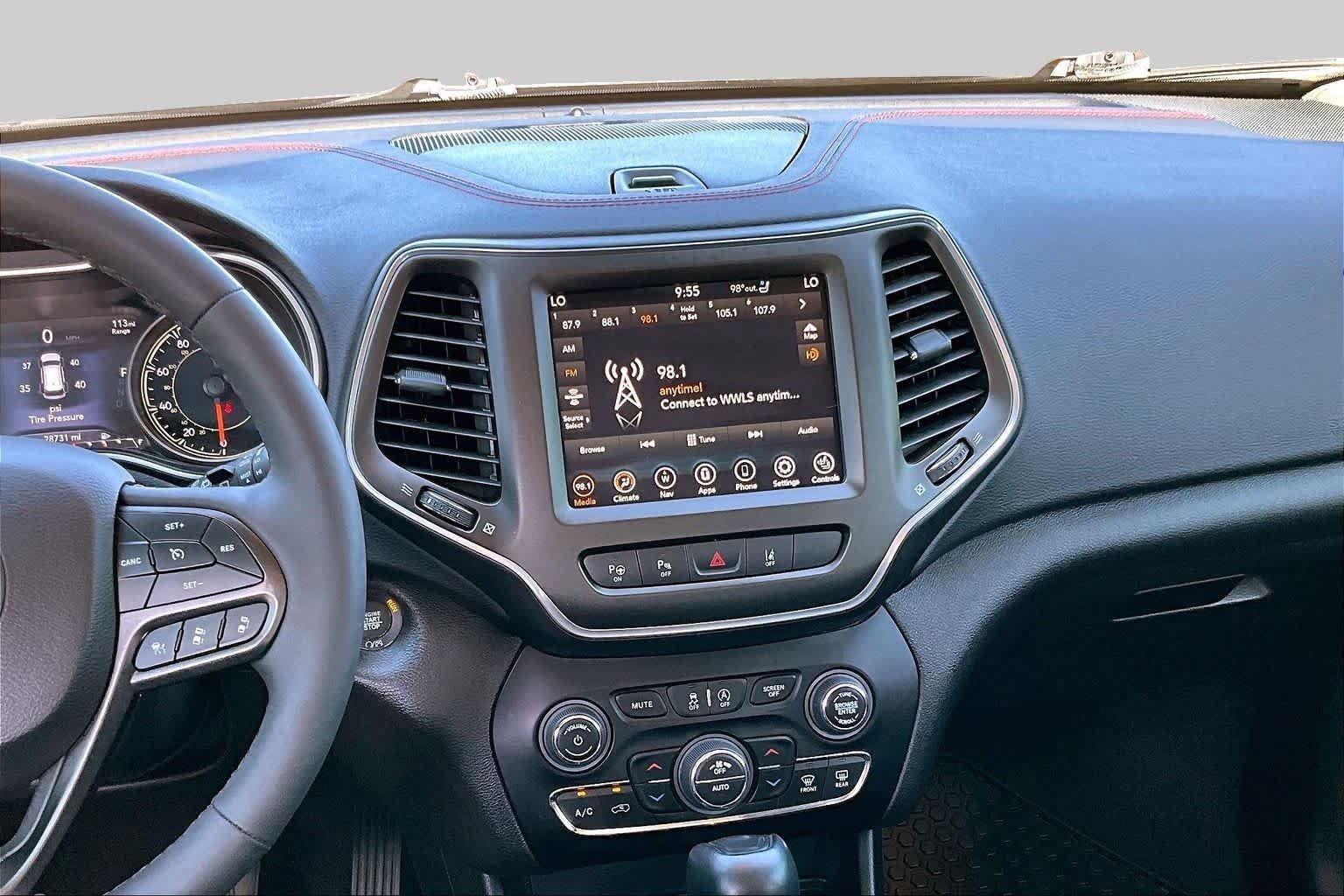 Pre-Owned 2023 Jeep Cherokee Trailhawk
