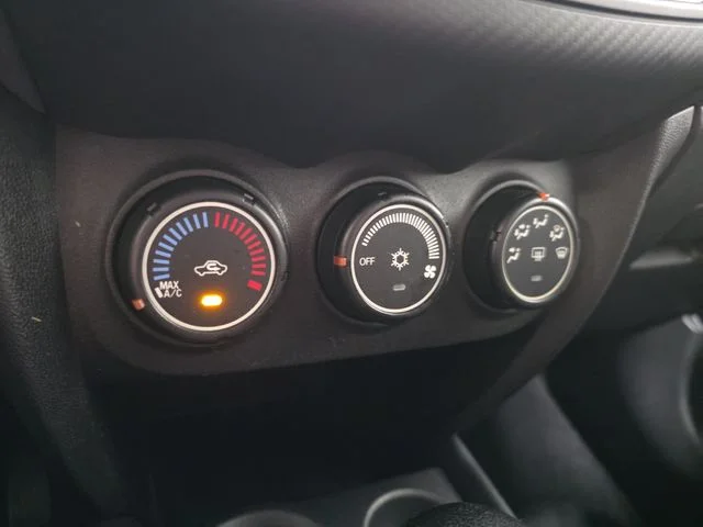 Used 2016 Black Mitsubishi ES image 20