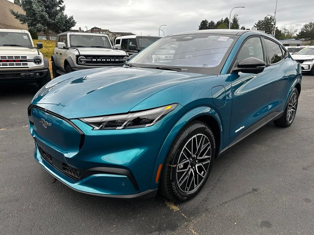 New 2026 Adriatic Blue Metallic Ford Premium image 6