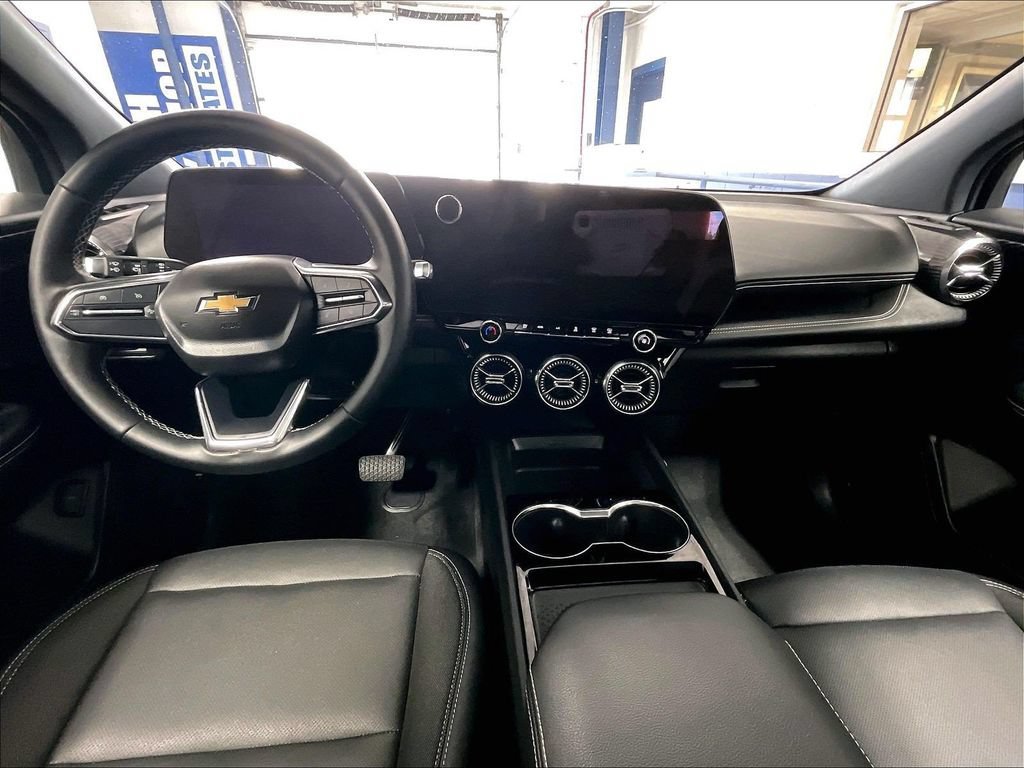 Used 2024 Galaxy Gray Metallic Chevrolet LT image 21
