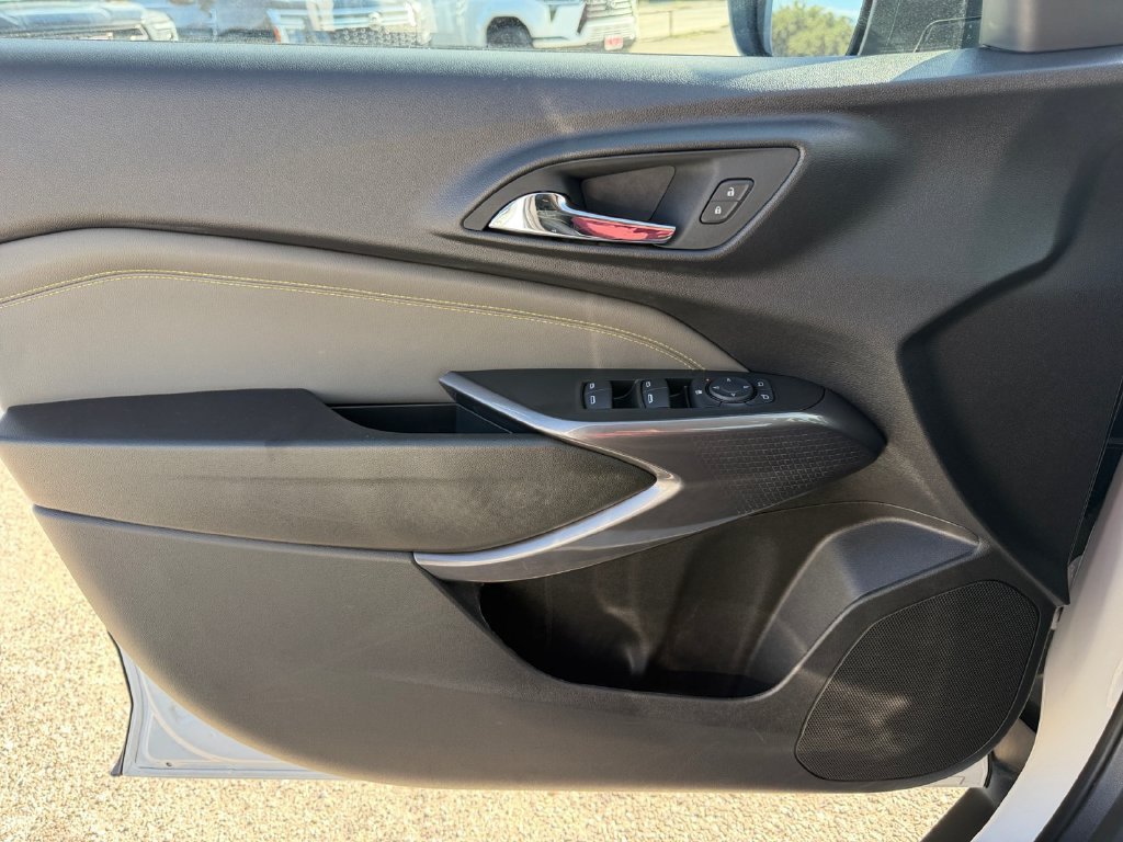 2025 Chevrolet Trax Activ - Photo 22