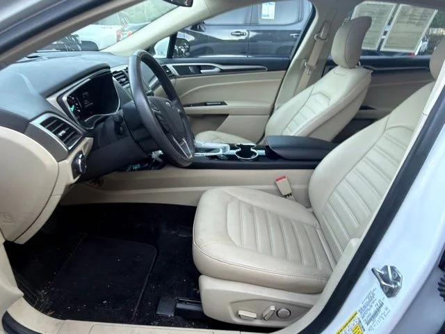 Used 2014 White Ford SE image 26