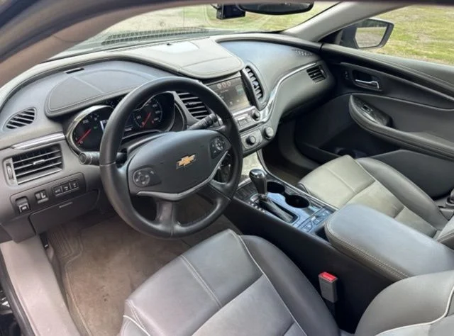 Used 2015 Black Chevrolet LT image 6