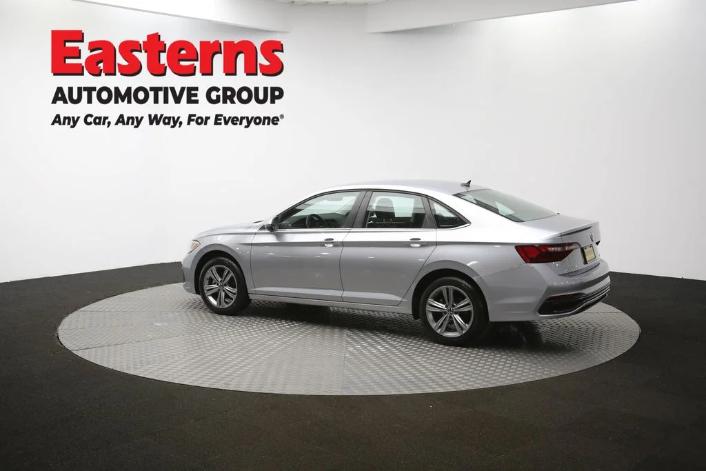 Used 2024 Silver Volkswagen 1.5T SE image 59