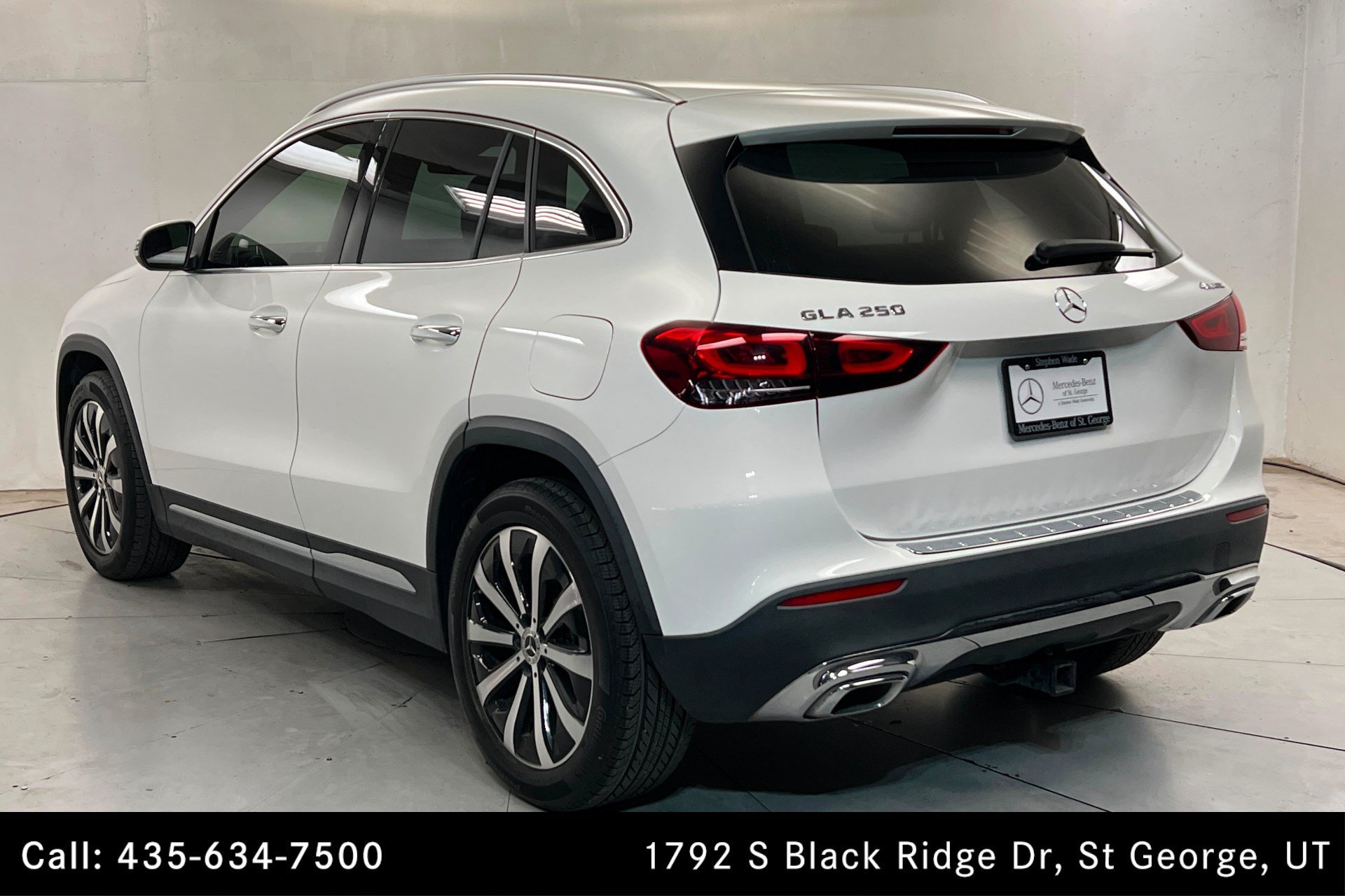 Certified Used 2021 Polar White Mercedes-Benz GLA 250 image 3
