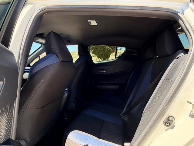 Used 2021 White Toyota XLE image 10