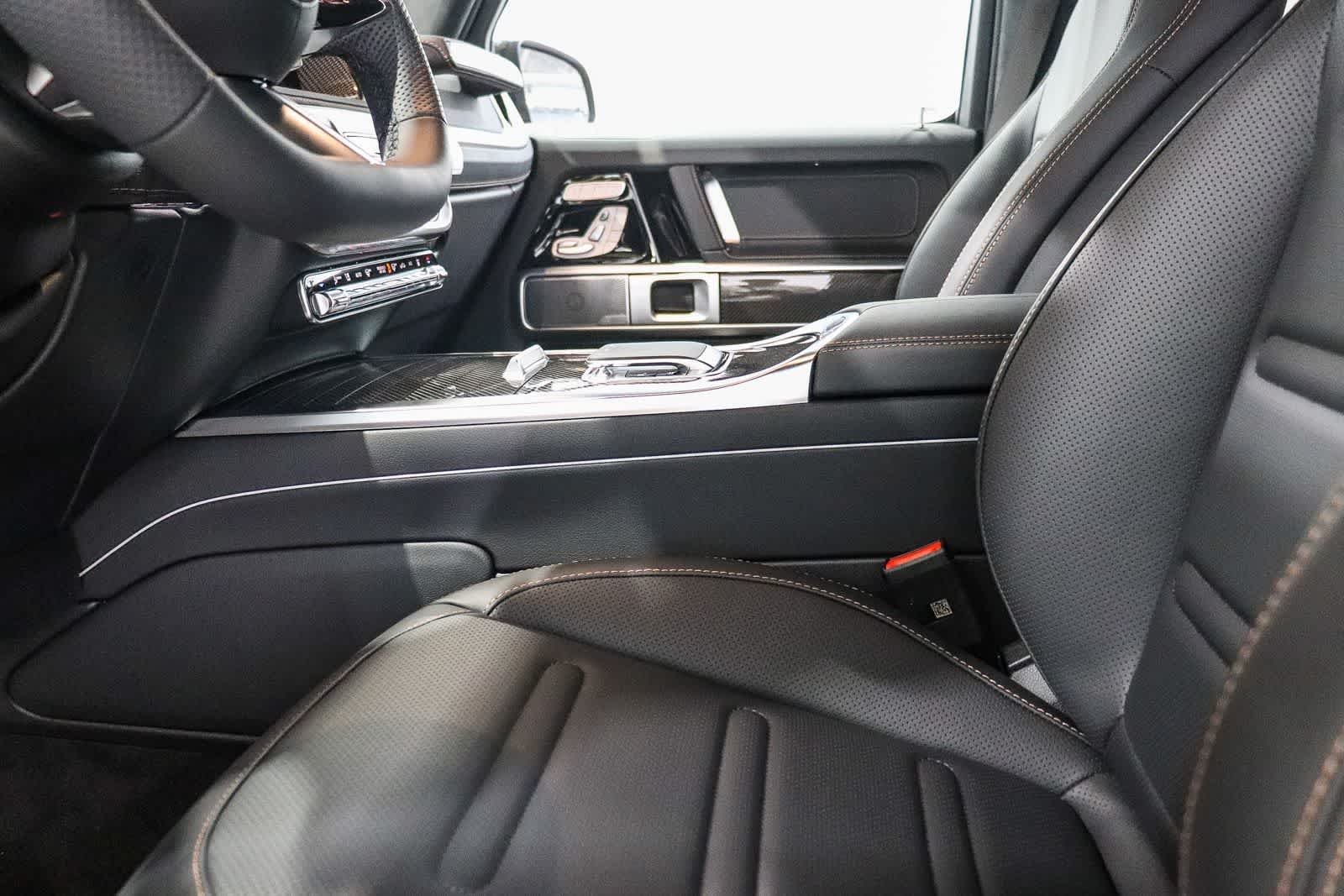 New 2026 MANUFAKTUR Desert Sand non-metallic Mercedes-Benz G 580e image 18
