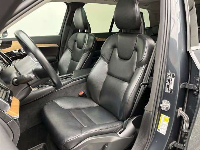2022 Volvo XC90 Momentum - Photo 12
