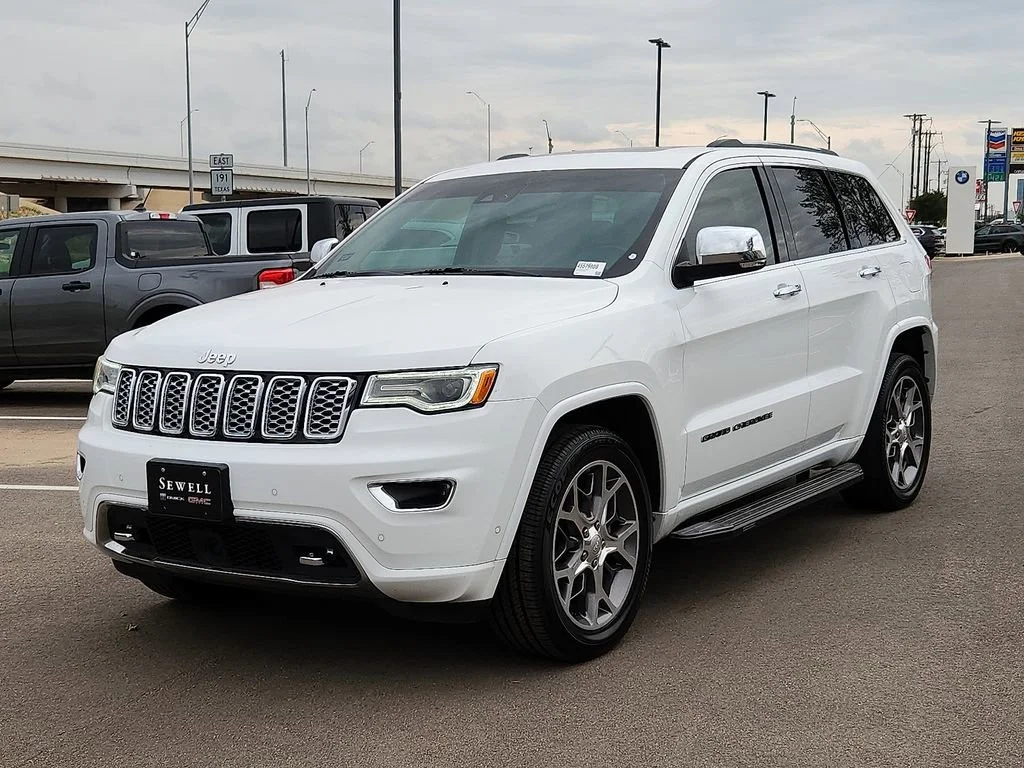 2020 Jeep Grand Cherokee Overland's photo