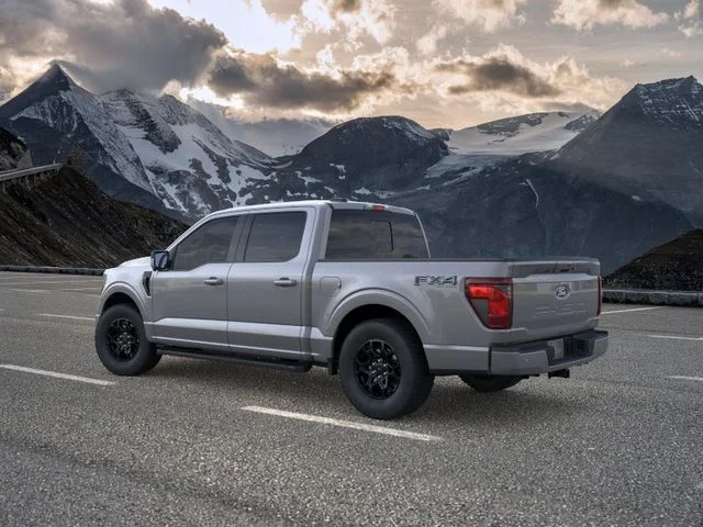 New 2026 Gray Ford XLT image 4