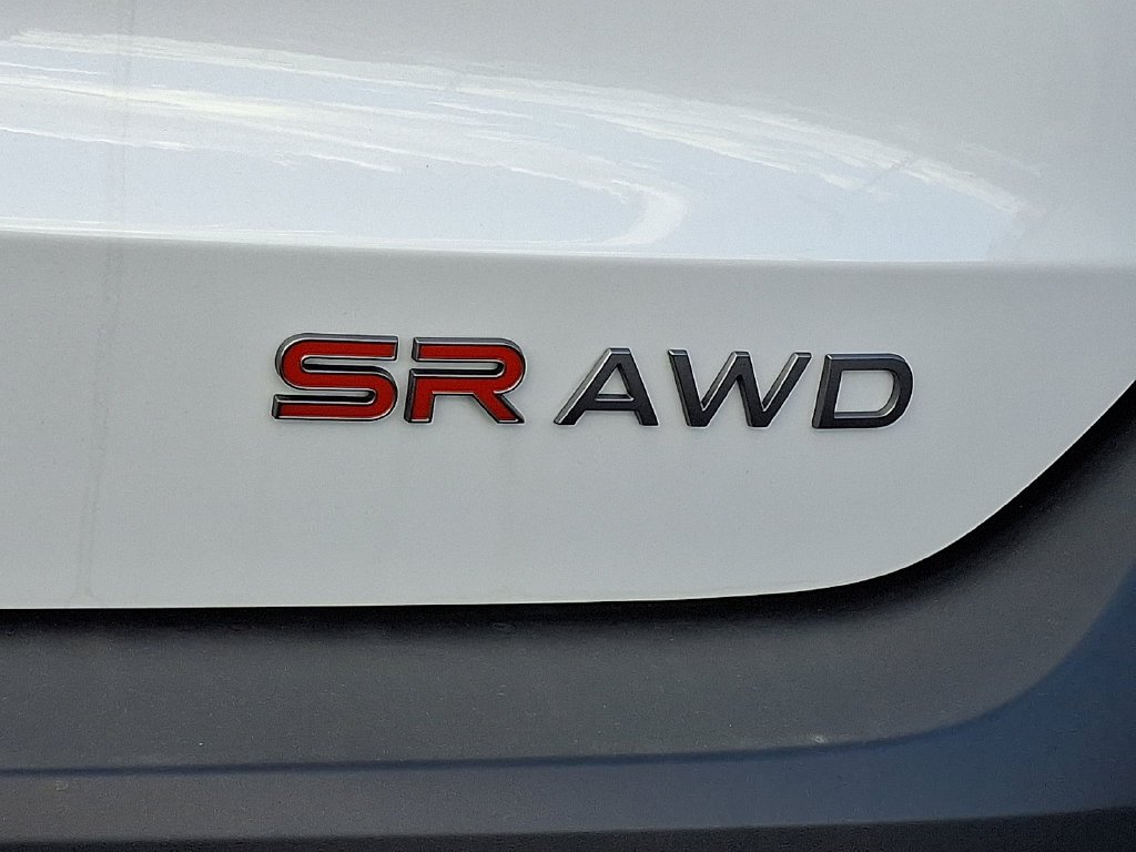 Used 2026 White Nissan SR image 9