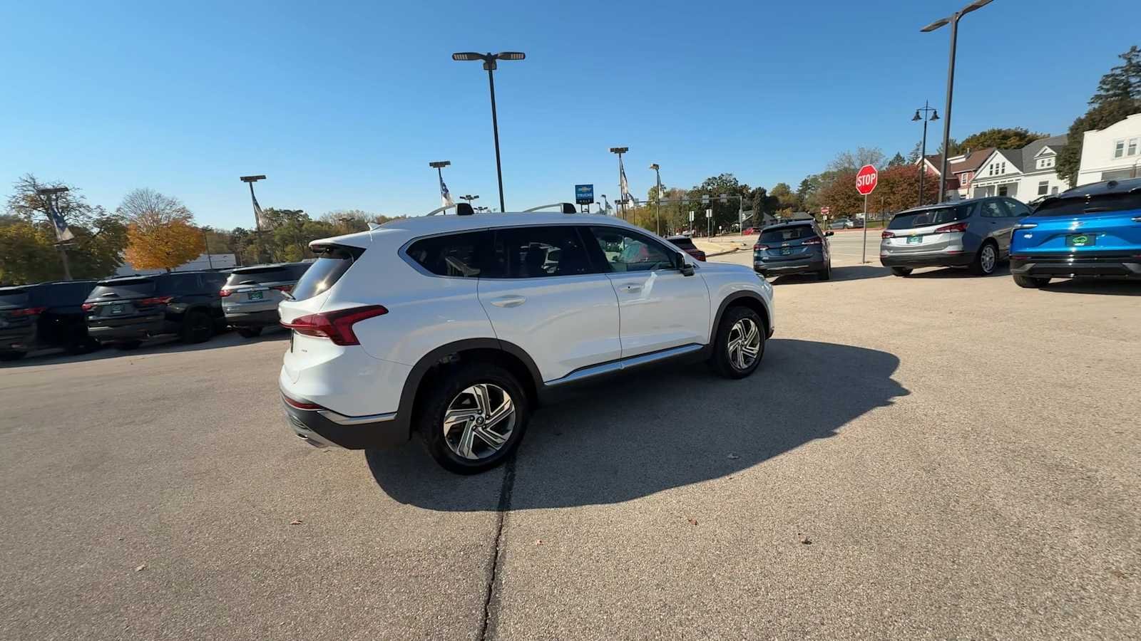 Used 2022 White Hyundai SEL image 8