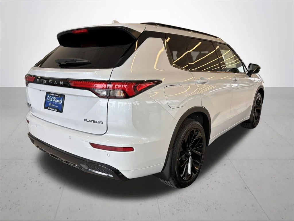 New 2026 White Nissan Platinum image 7