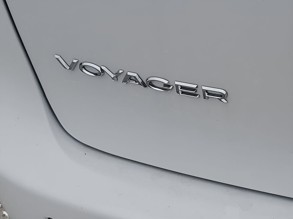 2026 Chrysler Voyager LX - Photo 40