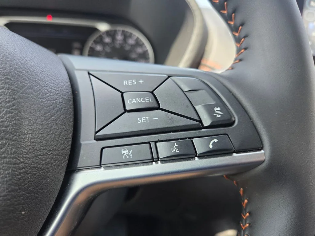 Used 2025 Orange Nissan SR image 14