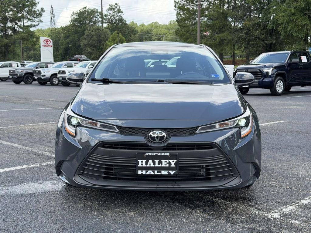 Certified Used 2025  Toyota LE image 25