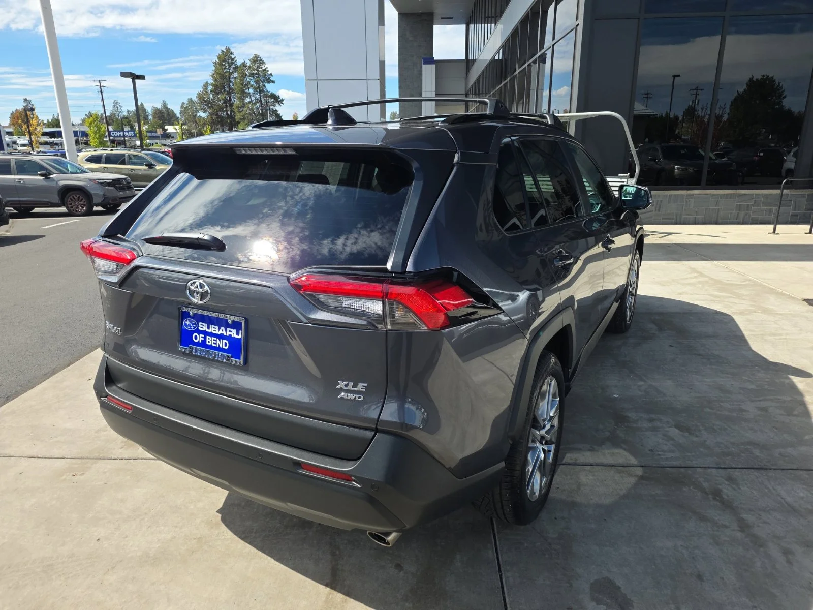 Used 2023 Magnetic Gray Metallic Toyota XLE Premium image 5