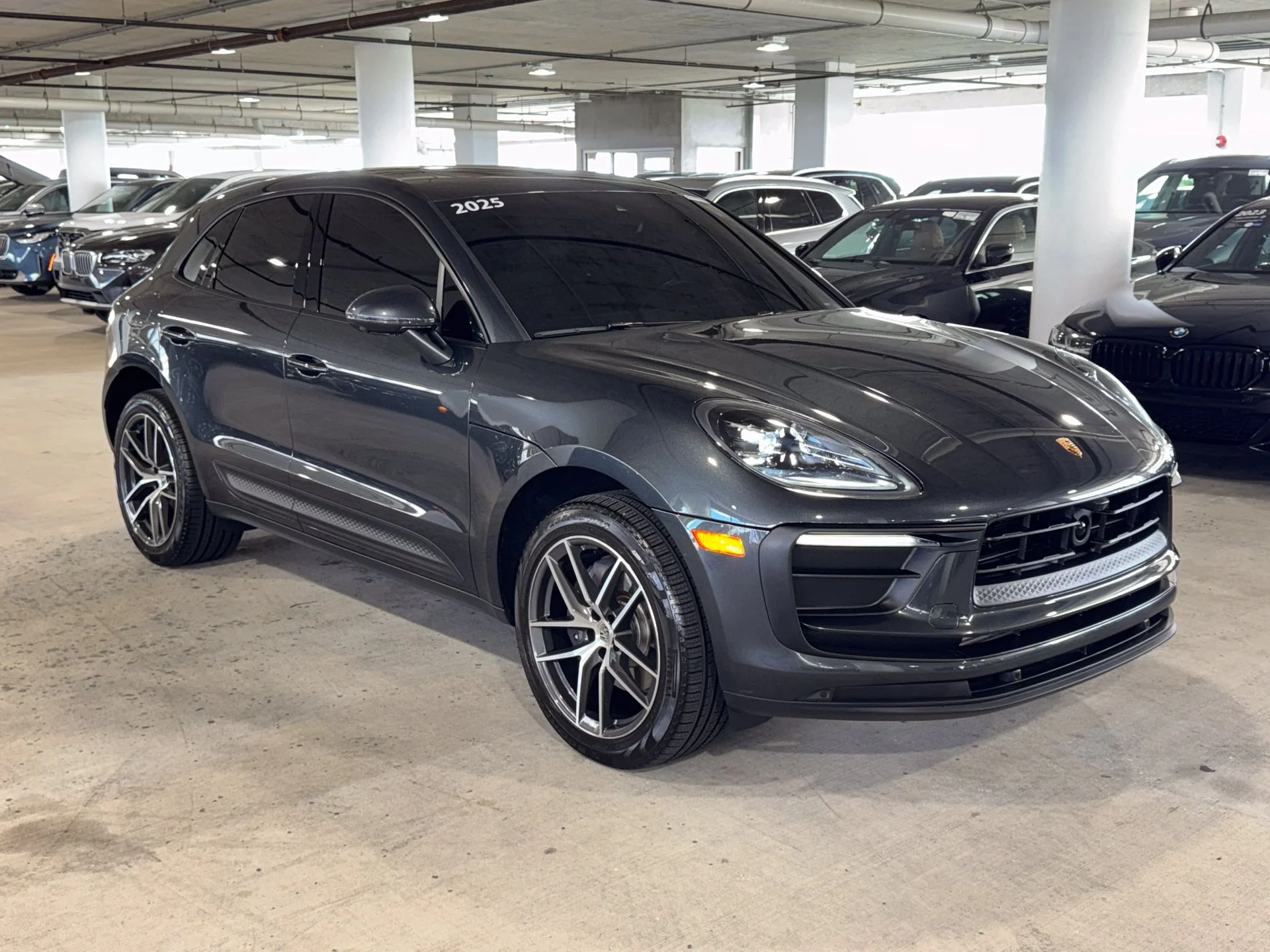 Used 2025  Porsche T image 2