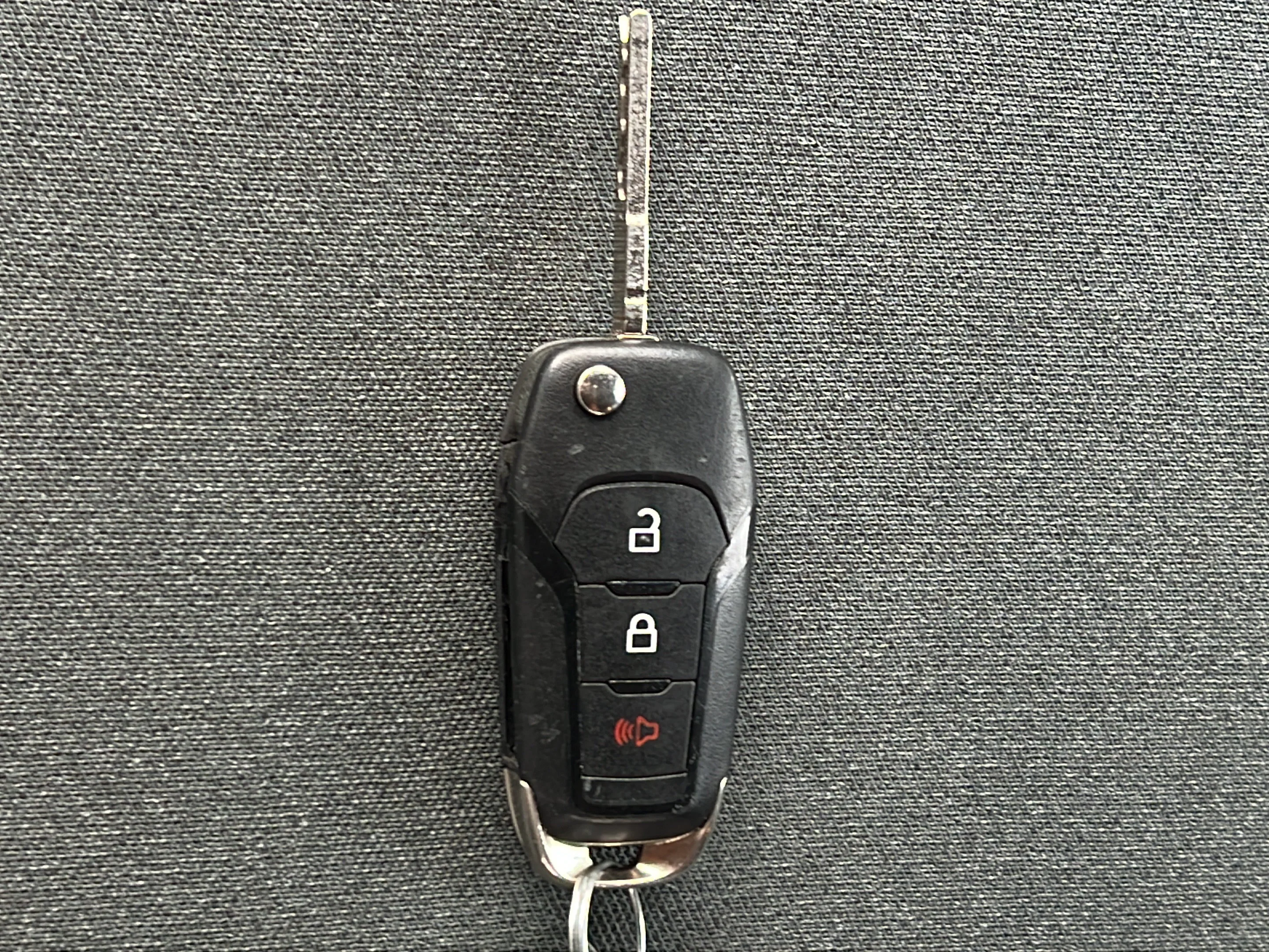 Used 2025 Silver Metallic Ford XLT image 24